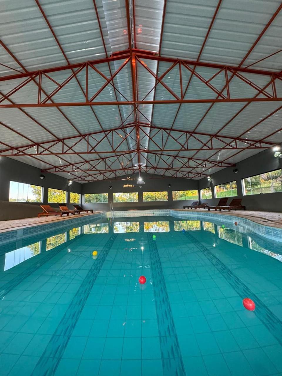 סאו פדרו Hotel Paraiso Dos Alpes מראה חיצוני תמונה