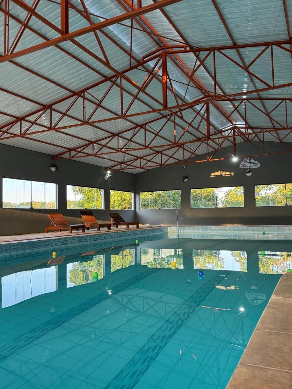סאו פדרו Hotel Paraiso Dos Alpes מראה חיצוני תמונה